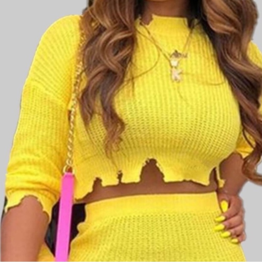 Unique Sexy Yellow Cut Neck Distressed Choppy Ends & Cuffs Knit Fur Crop Shirts - Picture 3 of 7